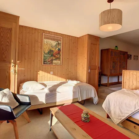 Emeraude Apartament *