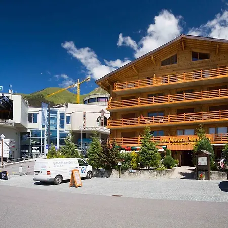 Emeraude Apartament *